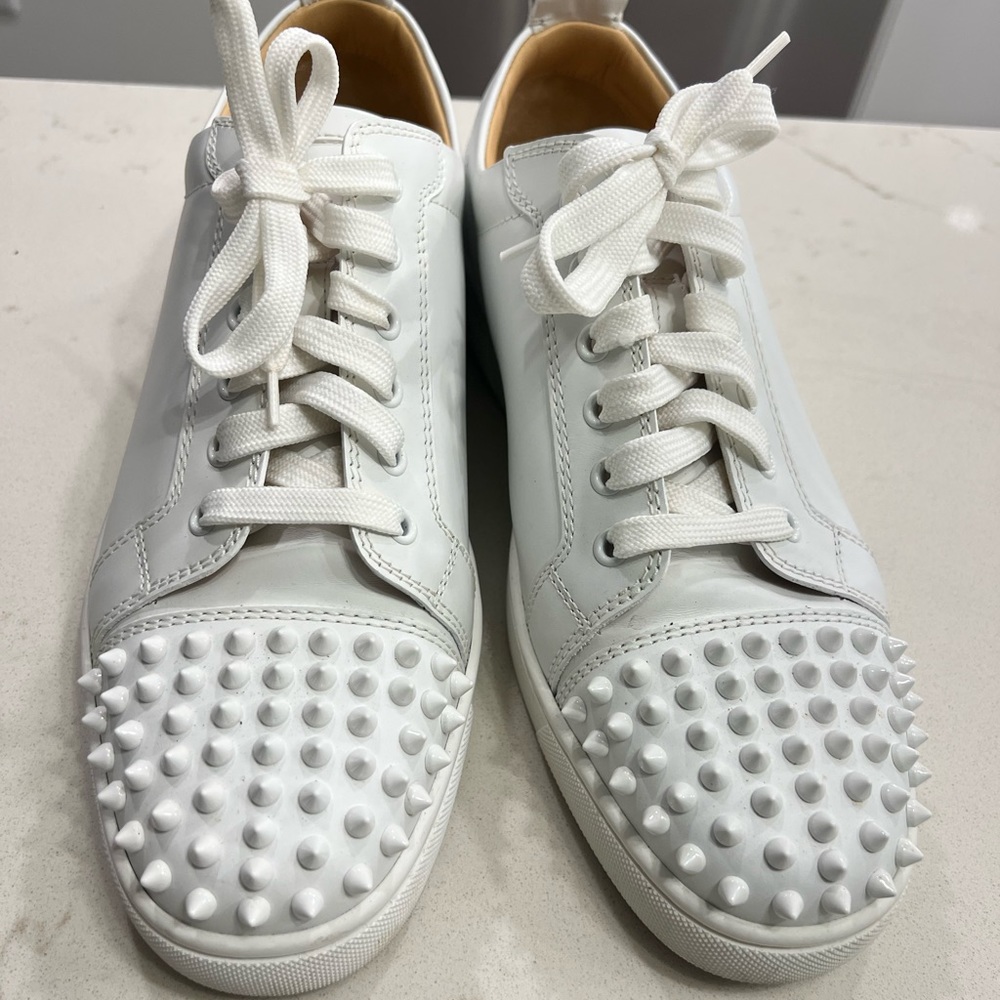 CHRISTIAN LOUBOUTIN SIZE 9